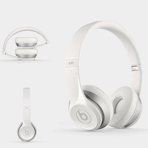 New in Box Beats by Dr. Dre Solo2 Headband Headphones - Gloss White Model B0518